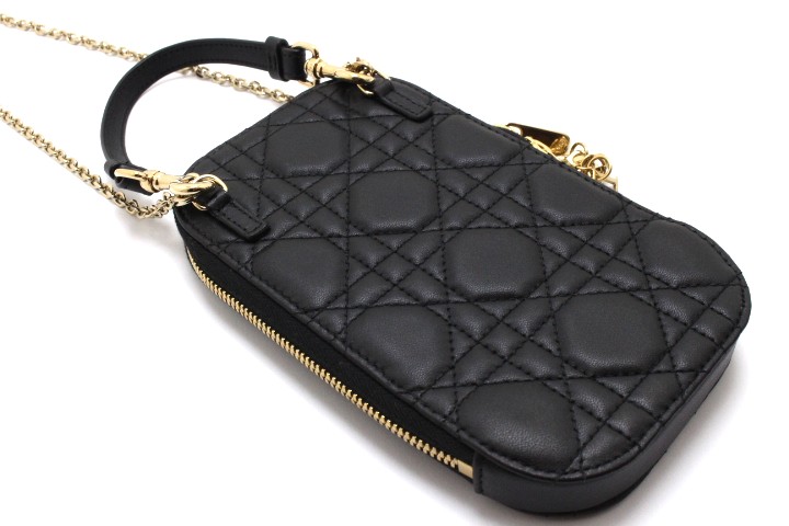 極美品 Dior カナージュ フォンホルダー マトラッセ ラムスキン ブラック 極美品 Dior カナージュ フォンホルダー ブラック マトラッセ
