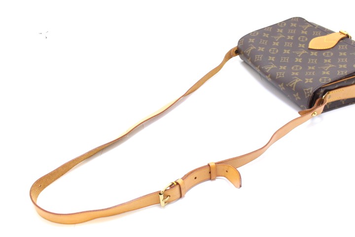 Louis Vuittonショルダーバッグ シルバーすり替え防止のため返品不可能 LOUIS VUITTON ルイ・ヴィトン カルトシエール ショルダーバッグ