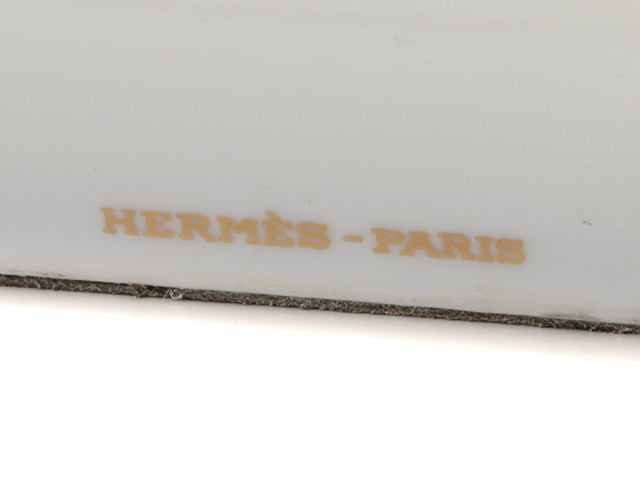 HERMES エルメス 灰皿 馬モチーフ 陶器素材 ホワイトカラー 箱付き