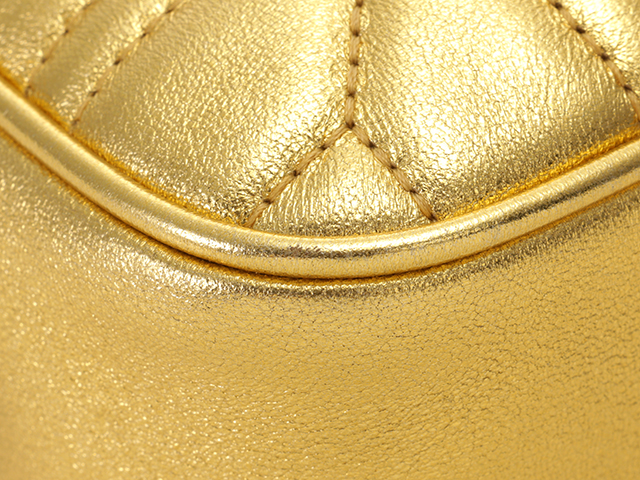 GUCCIグッチ GGマーモント・パールチェーンショルダー ゴールド