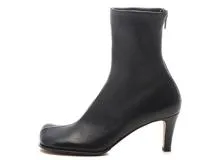 Bottega Veneta ブーツ 38 Bottega Veneta Shiny Rubber Boot in Black | FWRD