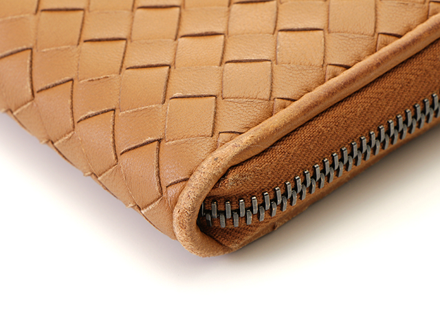 BOTTEGA VENETA ボッテガ・ヴェネタ イントレチャートラウンド