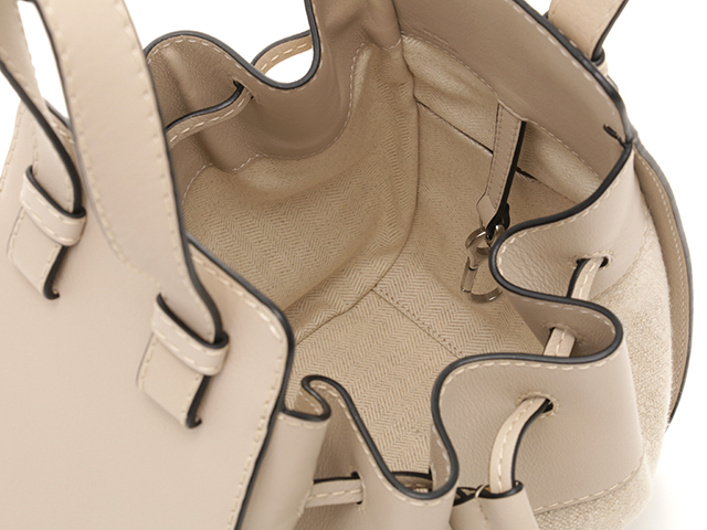 ♥即日発送♥LOEWE ホワイト ドローストリングバッグ LOEWE ロエベ バッグ レディース ブランド ドローストリング