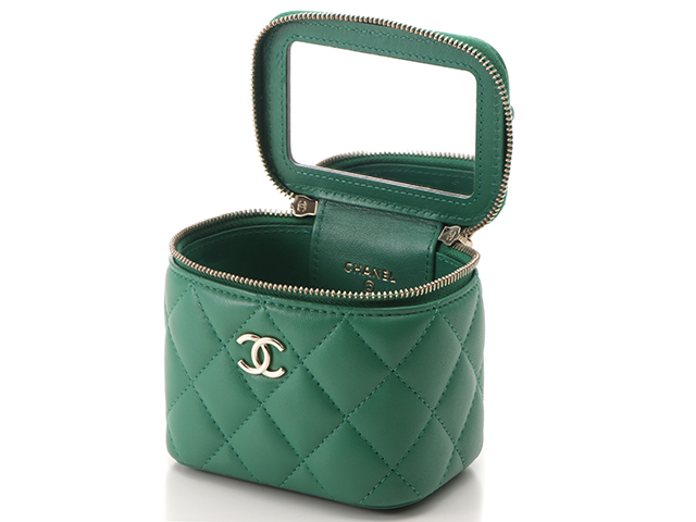 CHANEL シャネル スモールバニティケース AP2198 マトラッセ グリーン ゴールド金具 AP2198 【432】  の購入なら「質」の大黒屋（公式）