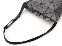 ネット限定】 ISSEY MIYAKE イッセイミヤケ バオバオ ブロッキー BB21AG491 PVC  チャコールグレー【888】2147100431490 C の購入なら「質」の大黒屋（公式）