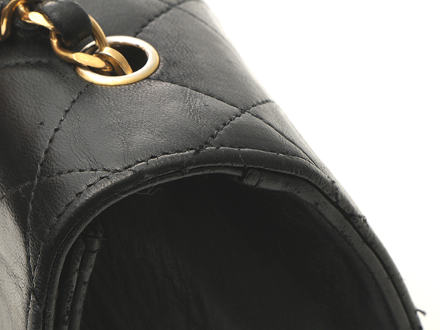 CHANEL シャネル デカココ プッシュロック マトラッセ チェーン