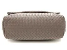 BOTTEGA VENETA ボッテガ・ヴェネタ イントレチャート ショルダーバッグ グレージュ レザー【434】 の購入なら「質」の大黒屋（公式）