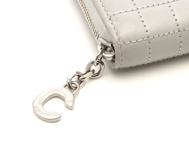CELINE セリーヌ Cチャーム コンパクトジップウォレット グレー