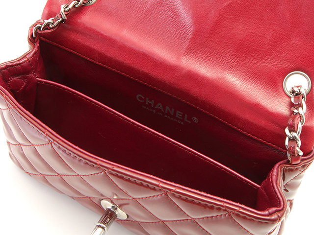 CHANEL シャネル ミニマトラッセ チェーンショルダー レッド/SV CHANEL シャネル ミニマトラッセ チェーンショルダー レッド/SV