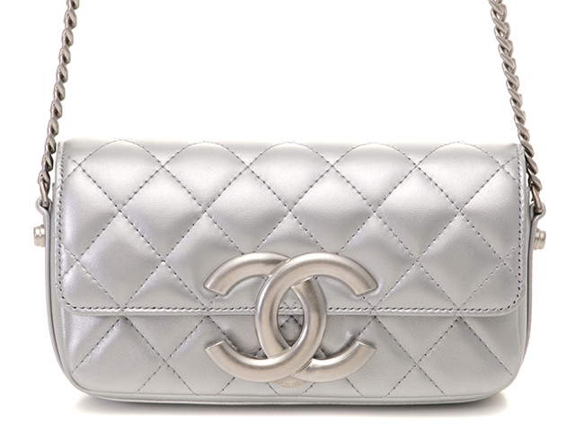CHANEL シャネル マトラッセ フォンケース チェーンショルダー