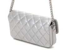 【洗練されたシルバー♢】CHANEL ショルダーバッグ CHANEL シャネル マトラッセ フォンケース チェーンショルダー
