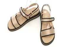 極美品　シャネル　ターンロックサンダル　サイズ36 ベージュ 極美品シャネルターンロックサンダルサイズ36 ベージュ