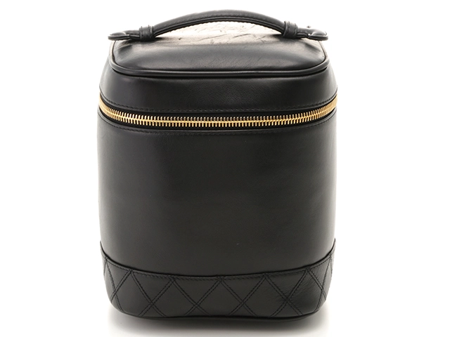 CHANEL　シャネル　ピコローレ　縦型バニティ　ブラック　メッキゴールド金具【472】YI