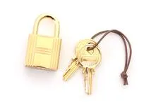 エルメス HERMES  ピコタンロックPM　　ブラック/GP金具/トリヨンクレマンス　　W刻印　2024年頃製造　店頭展示未使用品　【472】KS