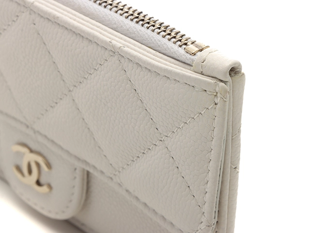 CHANEL　シャネル　マトラッセ　クラシックカードホルダー　ホワイト/ＧＰ　キャビアスキン　AP2570　2147100581997　【200】