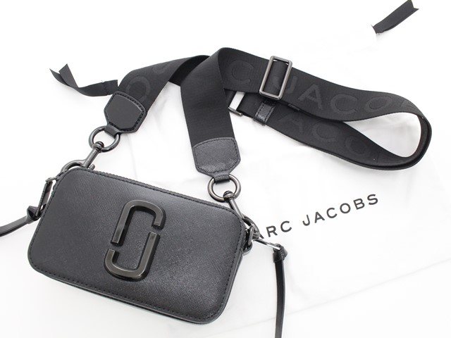 MARC JACOBSビッグロゴ&太目ストラップ人気ポシェット マークジェイコブス(Marc Jacobs) ザ ミックス メディア