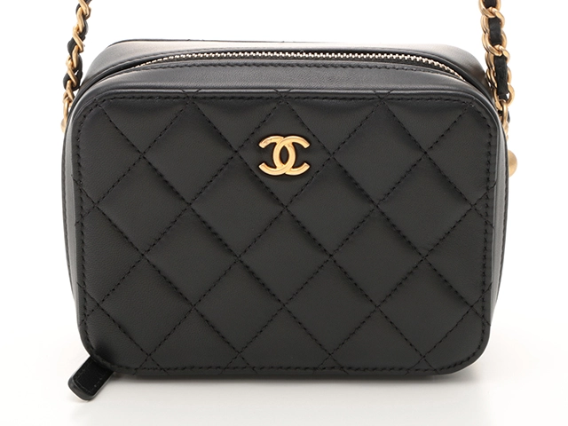 CHANEL シャネル　チェーンバッグ　マトラッセ　 カメラバッグ