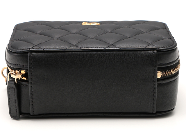 CHANEL シャネル　ココボール マトラッセチェーンカメラバッグ ブラック/GP　【431】2147200462912