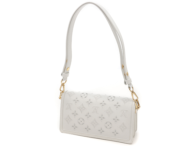 Louis Vuitton ルイヴィトン ドーフィーヌ EW カーフ ホワイト
