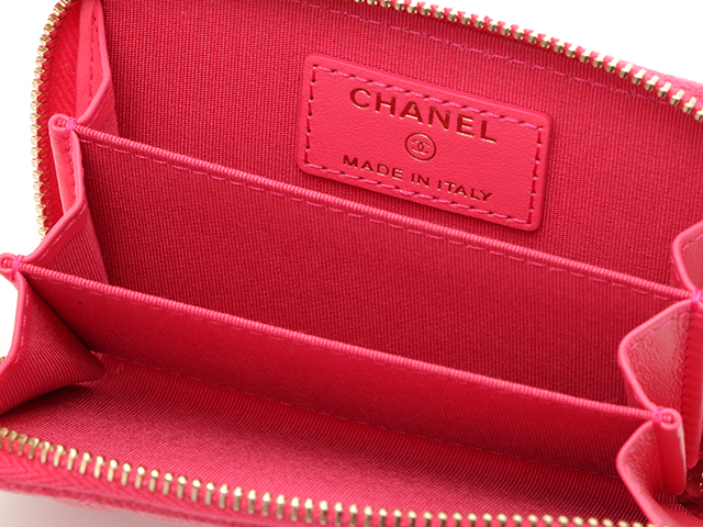 【すぐ届く/内側はレッド★】CHANEL19 ジップコインパース ロゴ 2147200485331_01.jpg