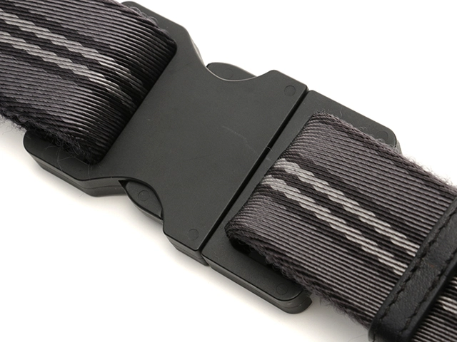 BURBERRY 　バーバリー  　SONNYソニー 　ボディバッグ 　ナイロン　ブラック 　メンズ　　8043707　　【436】　2147200505862