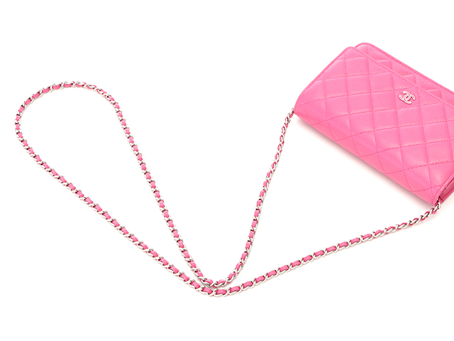 【ピンクのターンロックに一目惚れ♡】CHANEL *ブローチ レア】CHANEL シャネルブローチ ターンロック 96P ビンテージ
