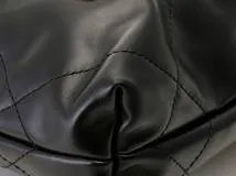 CHANEL シャネル CHANEL22 ミニハンドバッグ ブラック ゴールドプレート シャイニーカーフ　433