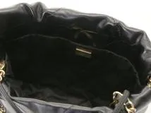 CHANEL シャネル CHANEL22 ミニハンドバッグ ブラック ゴールドプレート シャイニーカーフ　433