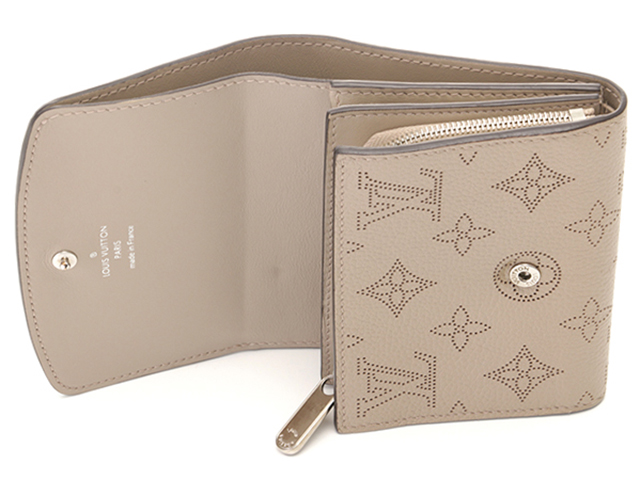 LOUIS VUITTON ルイヴィトン ポルトフォイユ・イリスコンパクト