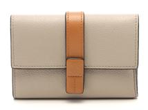 LOEWE ロエベ トライフォールドウォレット ライトオーツ/ハニー カーフ C660TR2X01【434】2147200535371