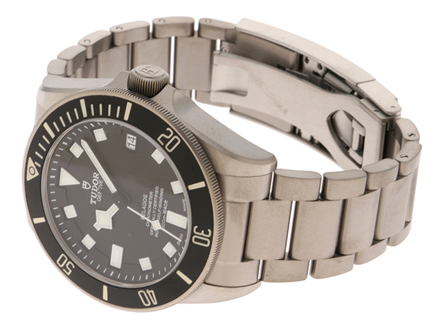 TUDOR チューダー 時計 ペラゴス 25600T ブラック文字盤 チタン