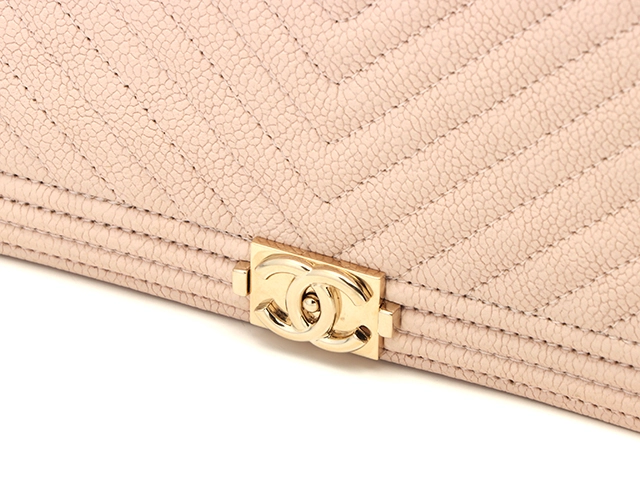 CHANEL　シャネル　ボーイシャネル　Vステッチチェーンウォレット　キャビアスキン　ピンクベージュ/GP　AP1117【431】