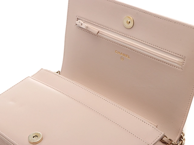 CHANEL　シャネル　ボーイシャネル　Vステッチチェーンウォレット　キャビアスキン　ピンクベージュ/GP　AP1117【431】