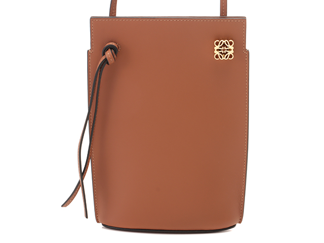 LOEWE　ロエベ　ダイスポケット　クラッシックカーフスキン　タン　ショルダー　定価￥110,000-【433】