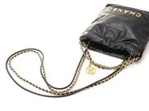 CHANEL　シャネル　CHANEL22　ミニハンドバッグ　AS3980　ブラック/GP　カーフレザー　2147300406748【434】