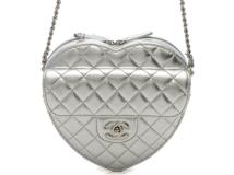CHANEL　シャネル　マトラッセ　ハートシェイプショルダーバッグ　シルバー／ＳＶ　ラムスキン　【471】