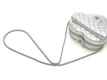 CHANEL　シャネル　マトラッセ　ハートシェイプショルダーバッグ　シルバー／ＳＶ　ラムスキン　【471】