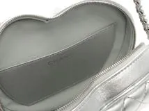 CHANEL　シャネル　マトラッセ　ハートシェイプショルダーバッグ　シルバー／ＳＶ　ラムスキン　【471】