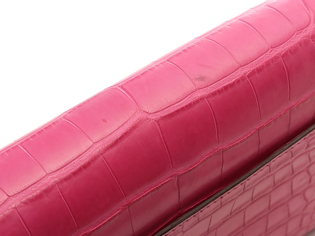 HERMES　エルメス　コンスタンス・トゥーゴー　ローズ　ショッキング　アリゲーターマット　シルバー金具　B刻印（2023年頃製造）【472】SS