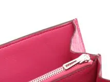 HERMES　エルメス　コンスタンス・トゥーゴー　ローズ　ショッキング　アリゲーターマット　シルバー金具　B刻印（2023年頃製造）【472】SS