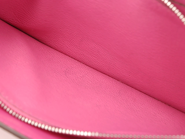 HERMES　エルメス　コンスタンス・トゥーゴー　ローズ　ショッキング　アリゲーターマット　シルバー金具　B刻印（2023年頃製造）【472】SS