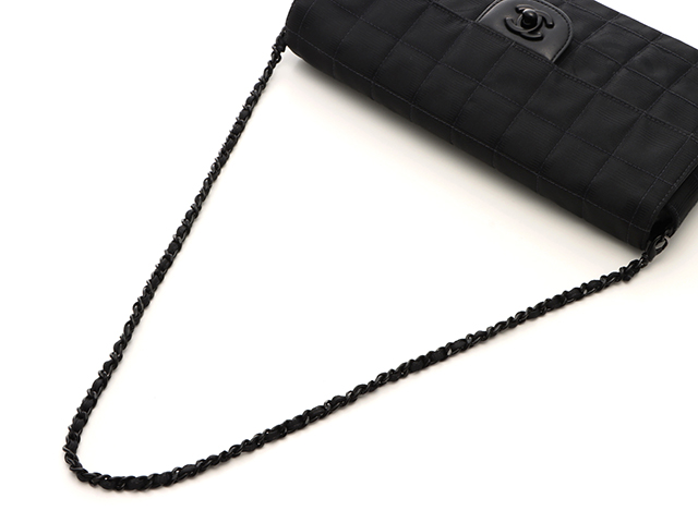Chanel シャネル ニュートラベルライン チョコバーチェーン Chanel シャネル ニュートラベルライン チョコバーチェーン