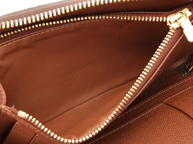 LOUIS VUITTON ルイ・ヴィトン ジッピー・コンパクト ウォレット