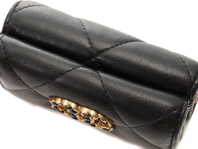 CHANEL シャネル 19スモールフラップウォレット ブラック/GP