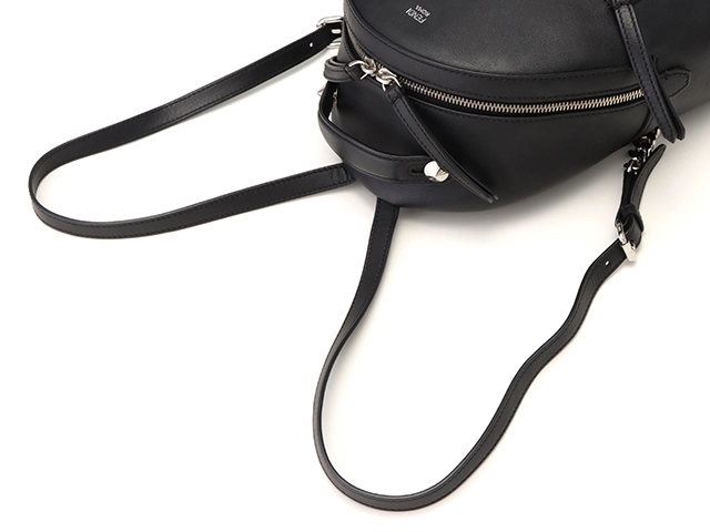 FENDI フェンディ バイザウェイマルチカラースタッズ バッグパックミニ ブラック レザー 【431】