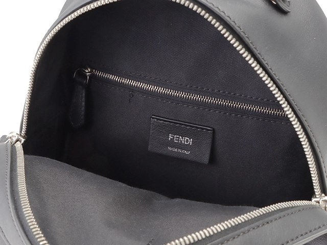 FENDI フェンディ バイザウェイマルチカラースタッズ バッグパックミニ ブラック レザー 【431】