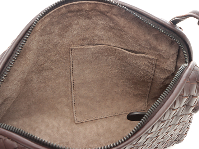 【極美品】ボッテガヴェネタ　イントレチャート　ショルダーバッグ ダークブラウン 美品】ボッテガヴェネタ ショルダーバッグ イントレチャート