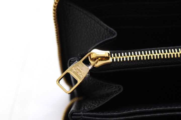 LOUIS VUITTON ルイ・ヴィトン ジッピー・ウォレット ラウンド