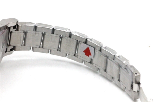 【新品未使用】　バーバリー　BU9006 クォーツ　箱付　保護フィルム付 新品未使用】 バーバリー BU9006 クォーツ 箱付 保護フィルム付