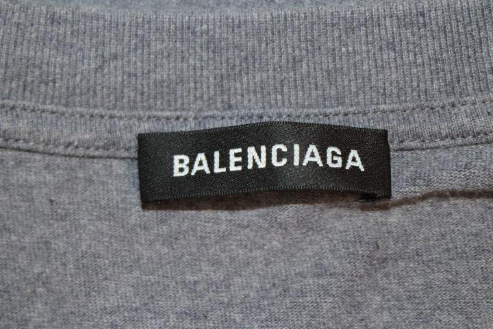 Balenciaga バレンシアガ Tシャツ メンズxs グレー コットン Tf02 Tav04 8519 18年 0 の購入なら 質 の大黒屋 公式